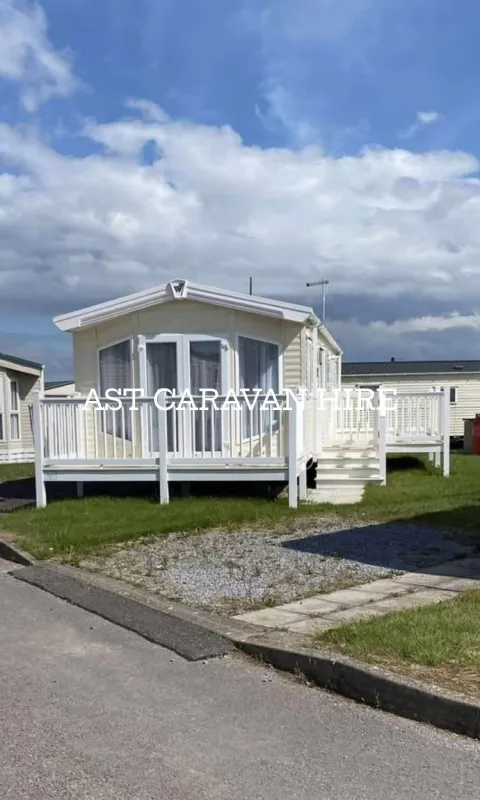 POPLARS 37 TRECCO BAY- DOG FRIENDLY