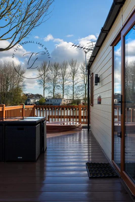 Rudd Lake Hot Tub and Fishing Peg