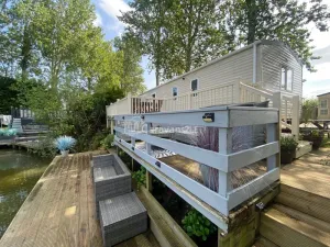Lakeside Rudd Lake at Tattershall Lakes Country Park, Lincoln