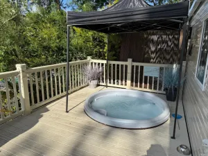 Lakeside Rudd Lake at Tattershall Lakes Country Park, Lincoln