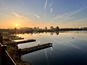 Isla’s Lakeside Retreat at Tattershall Lakes Country Park, Lincoln