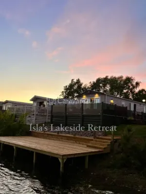Isla’s Lakeside Retreat at Tattershall Lakes Country Park, Lincoln