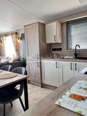 Isla’s Lakeside Retreat at Tattershall Lakes Country Park, Lincoln